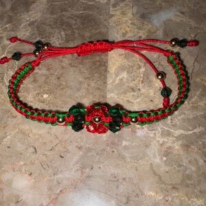 Two Color Christmas Bracelet With Beaded Flower and 14 Gold Pleated Spacers